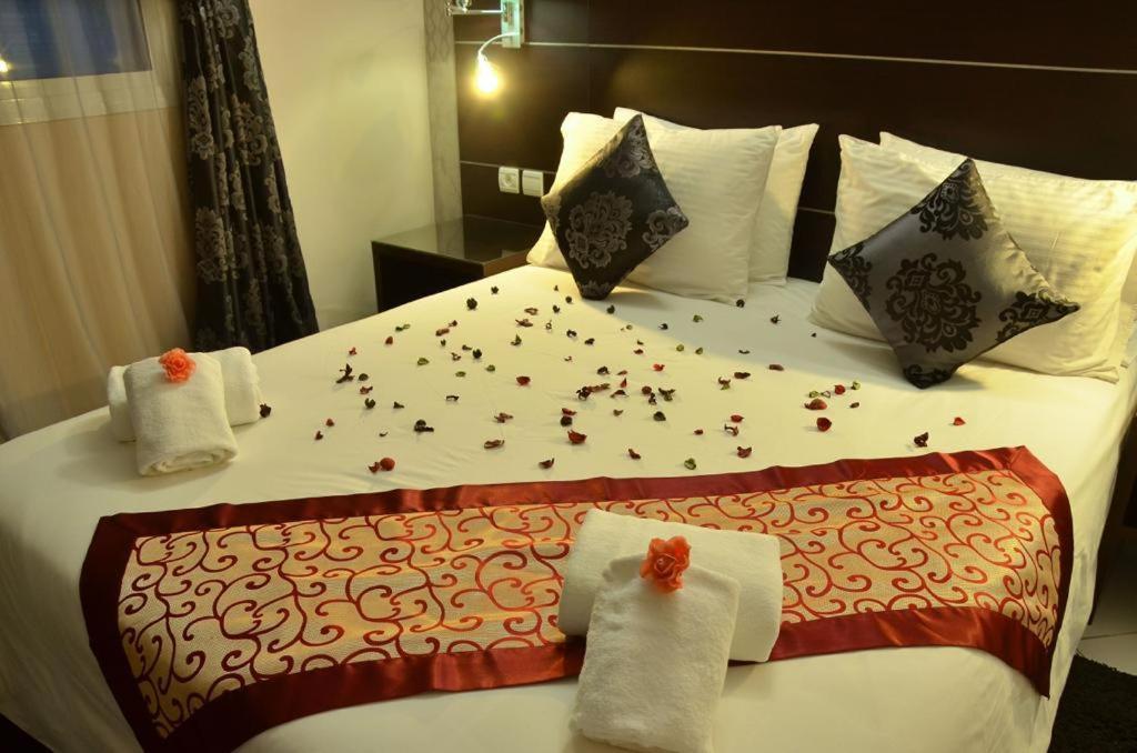 Hotel Al Akha Sidi Harazem Buitenkant foto