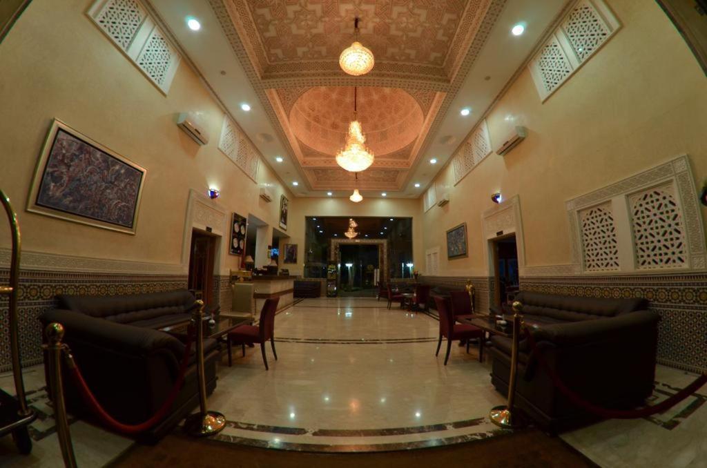 Hotel Al Akha Sidi Harazem Buitenkant foto