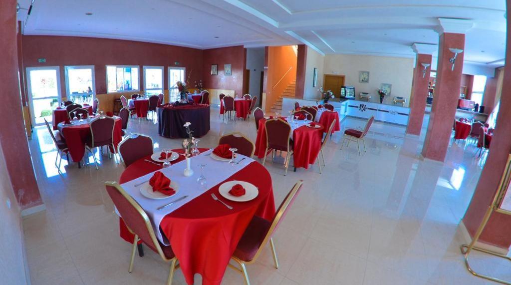 Hotel Al Akha Sidi Harazem Buitenkant foto